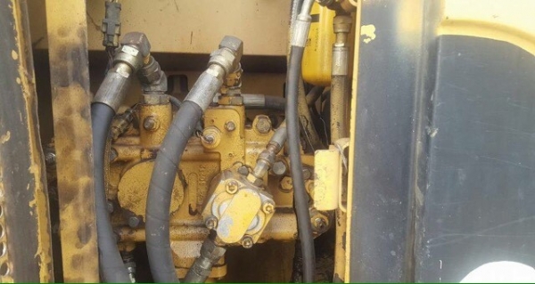 ขาย!! >>> CAT 311C <<< พร้อมใช้งาน เอกสารเล่มทะเบียน ราคาแค่ 890,000 บาท (ยังต่อรองได้อีก) ขาย!! >>> CAT 311C <<< พร้อมใช้งาน เอกสารเล่มทะเบียน ราคาแค่ 890,000 บาท (ยังต่อรองได้อีก)