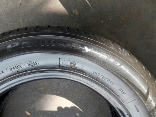 ยางMICHELIN รุ่น PRIMACY 3 ST. 195 65R15 ปี3214 สภาพสวยมากๆ ดอกเต็มๆ90\%ไม่มีปะคุ้มสุดๆใช้อีกนานไม่แพง