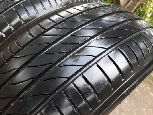 ยางMICHELIN รุ่น PRIMACY 3 ST. 195 65R15 ปี3214 สภาพสวยมากๆ ดอกเต็มๆ90\%ไม่มีปะคุ้มสุดๆใช้อีกนานไม่แพง
