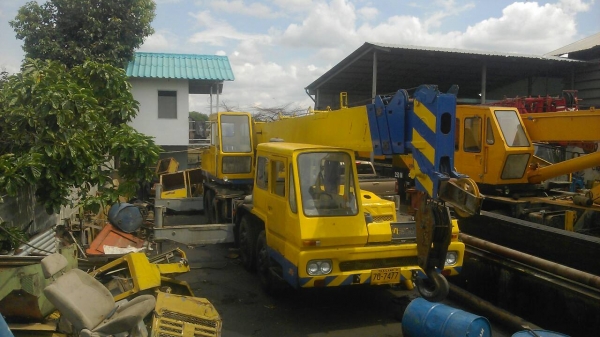 ขายรถเครน TANADO TL200M-1 ปี 1981 ราคา 3 ล้าน