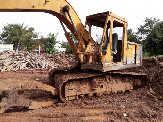 ขายรถแบคโฮ KOMATSU PC120-1 บุ้งกี๋กับที่คีปไม้ ราคา 450000 ขายรถแบคโฮ KOMATSU PC120-1 บุ้งกี๋กับที่คีปไม้ ราคา 450000