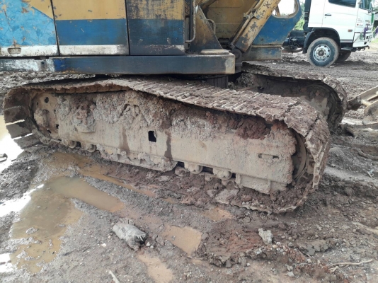 ขายรถแบคโฮ KOMATSU PC120-1 บุ้งกี๋กับที่คีปไม้ ราคา 450000 ขายรถแบคโฮ KOMATSU PC120-1 บุ้งกี๋กับที่คีปไม้ ราคา 450000