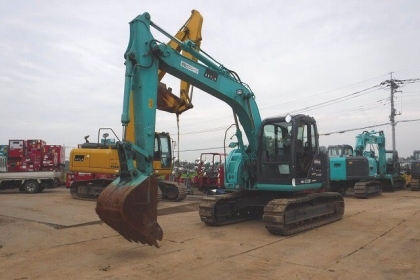 KOMATSU SK135SR YY-06 รุ่นใหม่ สวยสุด ไร้ที่ติ 4,000ชั่วโมง โทร.090-986-2521 อ๊อบ