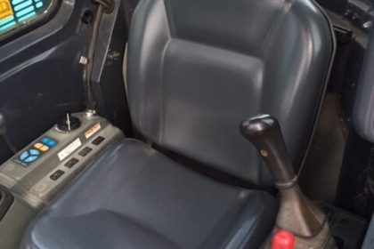 KOBELCO SK 75 UR-3E เวอร์ชั่น YR-07 โฉมล่าสุดของรุ่นนี้ ณ ปัจจบัน นำเข้าจากญี่ปุ่น โทร.090-986-2521 อ๊อบ