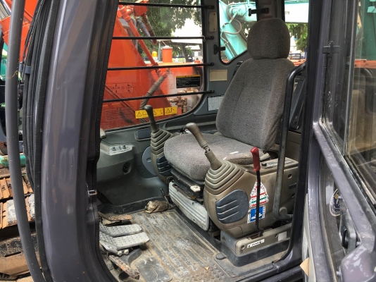 รถขุด Hitachi EX135USR สต็อกนำเข้าจากญี่ปุ่น โทร. 080-6565422 (หนิง)