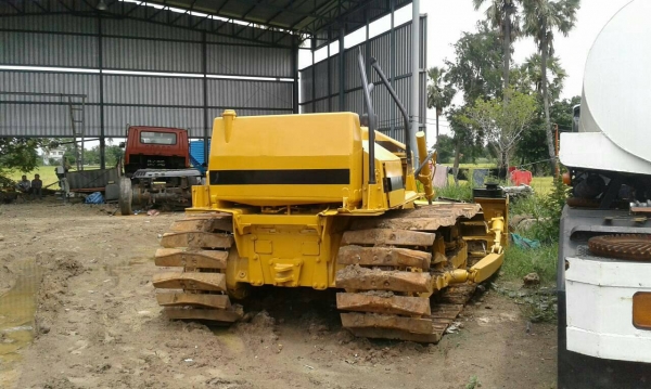 ขายรถแทรกเตอร์ D-4-E สภาพสวยพร้อมใช้ขายไม่แพงครับ