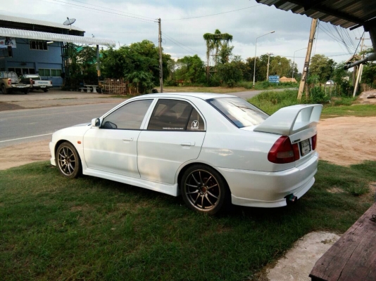 105000 บาท ราคาเบาๆ ขายมิซซูมิชิ แต่ง ท้ายเบ็น 4g93 เกียร์ ธรรมดา MTแม็ก17 สีขาว เล่มพร้อมโอน พาสี60