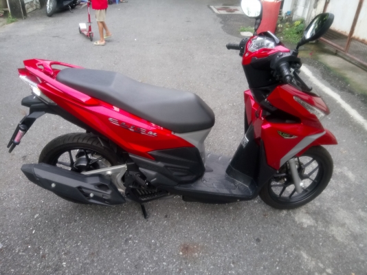 ขายฮอนด้าคลิก 125 i รถ7เดือนวิ่งไม่ถึง1000โล ขายฮอนด้าคลิก 125 i รถ7เดือนวิ่งไม่ถึง1000โล