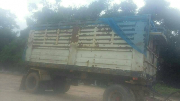 ขายรถพ่วง 18 ล้อ แม่-ลูก กระบะเหล็กคอกเกษตรดั้ม HINO 260 ปี.46 ปรายปี ราคา.1550000 ต่อรอง ขายรถพ่วง 18 ล้อ แม่-ลูก กระบะเหล็กคอกเกษตรดั้ม HINO 260 ปี.46 ปรายปี ราคา.1550000 ต่อรอง