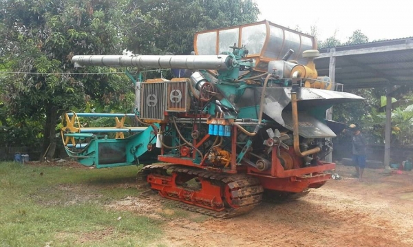 ขายรถเกี่ยวข้าว พ.เจริญการช่าง เครื่อง195เทอร์โบ สภาพพร้อมลุยงาน ราคา550,000 สนใจโทร 090-8588220คุณนะ 093-3258446คุณบิว หรือเข้าดูสินค้าอื่นๆได้ที่ www.narong2truck.com หรือ www.truck.in.th/498 หรือเพจFacebook ณรงค์ ซื้อขายรถมือสอง (เว็บไซต์ส่วนตัว) หรือF