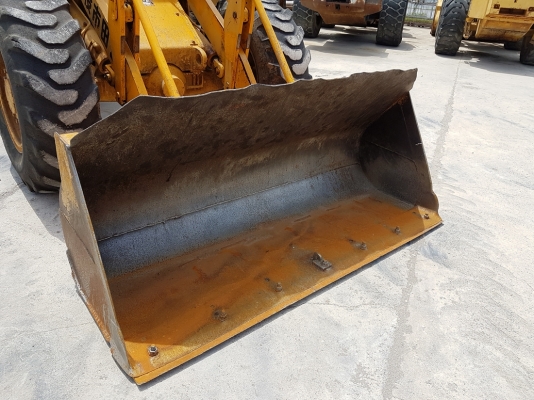 ขายรถตักล้อยาง CATERPILLAR 910 เครื่อง CAT3204 4สูบ สภาพสวย ราคาถูก