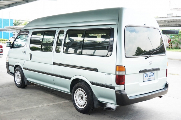 2004 TOYOTA COMMUTER 3.0 D 2004 TOYOTA COMMUTER 3.0 D