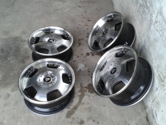 ขอบ15นิ้ว4รู100/114 ชุดนี้ ราคา 5800 บาท