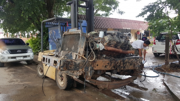 เครื่องยนต์ 8DC9 เครื่องยนต์ 8DC9