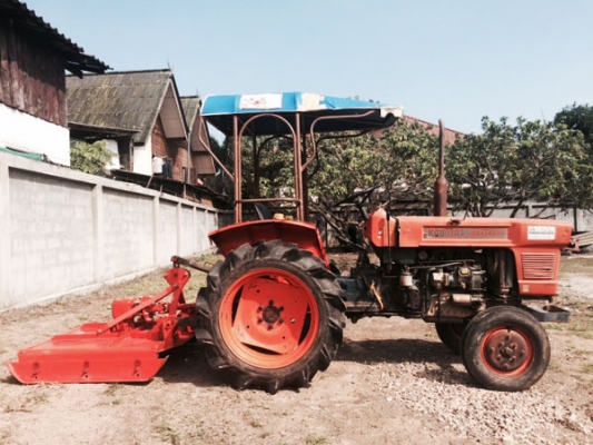 ขายรถไถ คูโบต้า L2000 สภาพดี พร้อมใช้งาน ขายรถไถ คูโบต้า L2000 สภาพดี พร้อมใช้งาน