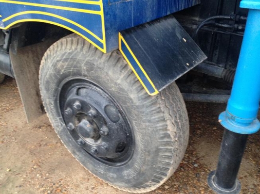 ขายเทเลอร์12ล้อ 2 เพลา 195 นางฟ้า เกียร์ZF หางเป็ด เฮียบ3ตัน ขายเทเลอร์12ล้อ 2 เพลา 195 นางฟ้า เกียร์ZF หางเป็ด เฮียบ3ตัน