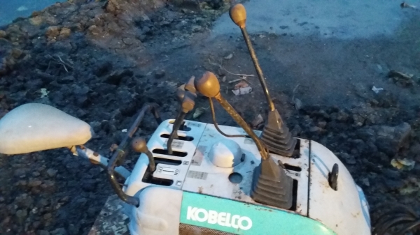 ขาย แบ็คโค จิ๋ว พร้อมใช้สภาพเก่านอก