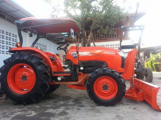 คูโบต้า L4708SP 4 WD ใบมีดดันหน้าใหม่