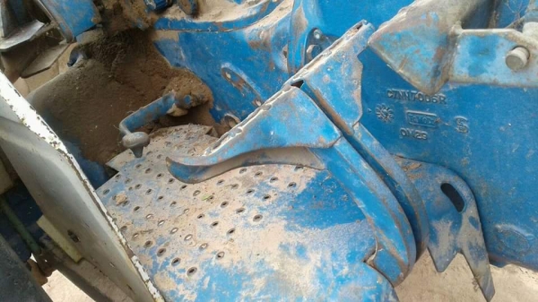 ขายครับ รถไถฟอร์ด 77 T1 ขายครับ รถไถฟอร์ด 77 T1