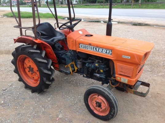 รถแทรกเตอร์คูโบต้า L1801 สภาพเดิมๆ พร้อมใช้งาน ราคา 35000 รถแทรกเตอร์คูโบต้า L1801 สภาพเดิมๆ พร้อมใช้งาน ราคา 35000