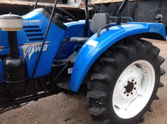 แทรกเตอร์แชมป์ MX5900 4WD พร้อมผาน7 ราคา155000 แทรกเตอร์แชมป์ MX5900 4WD พร้อมผาน7 ราคา155000