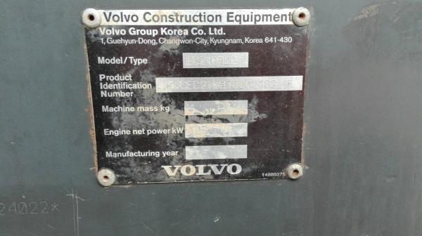 ขายรถแบคโฮ VOLVO EC210B LC เอกสารเล่มทะเบียน ไมล์ 5030 ชม.ราคา 1350000