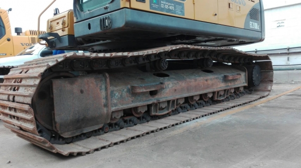 ขายรถแบคโฮ VOLVO EC210B LC เอกสารเล่มทะเบียน ไมล์ 5030 ชม.ราคา 1350000