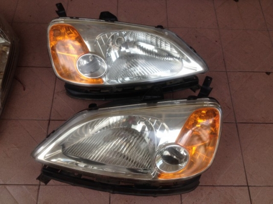 ไฟหน้า HONDA ซีวิคไดเเมนชั่น มุมส้มเก่าญี่ปุ่นเเท้มีลายงานิดหน่อยตามสภาพครับ