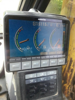 ขายรถแบคโฮ KOMATSU PC200-8 เอกสารเล่มทะเบียน ไมล์ 15115 ชม.ราคา 1250000 ขายรถแบคโฮ KOMATSU PC200-8 เอกสารเล่มทะเบียน ไมล์ 15115 ชม.ราคา 1250000