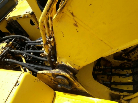 ขายรถแบคโฮ KOMATSU PC200-8 เอกสารเล่มทะเบียน ไมล์ 15115 ชม.ราคา 1250000 ขายรถแบคโฮ KOMATSU PC200-8 เอกสารเล่มทะเบียน ไมล์ 15115 ชม.ราคา 1250000