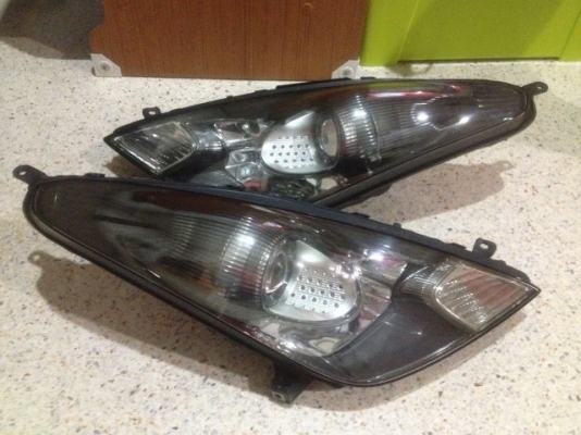 ไฟหน้า TOYOTA CELICA GEN 7 เป็นซี่น่อนเเท้โรงงานเก่าญี่ปุ่นสภาพสวยใสๆ ไฟหน้า TOYOTA CELICA GEN 7 เป็นซี่น่อนเเท้โรงงานเก่าญี่ปุ่นสภาพสวยใสๆ