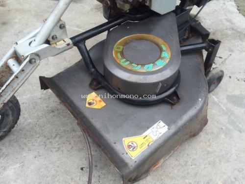 นำเข้าจากญี่ปุ่น สินค้ามีคุณภาพ  ราคากันเอง รถตัดหญ้าแบบเดินตาม รหัสสินค้า : 80904313