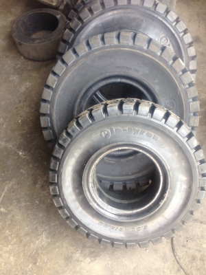 รับหล่อดอกยางตันและยางลมทุกขนาด วจำหน่ายยางใหม่ทุกยี่ห้อ ทั้งตันและลม คร้า รับหล่อดอกยางตันและยางลมทุกขนาด วจำหน่ายยางใหม่ทุกยี่ห้อ ทั้งตันและลม คร้า