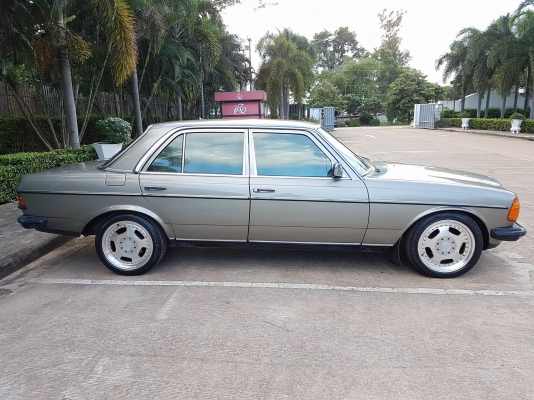 ขายคับ Mercedes Benz250 W123 สวยๆ วางเครื่อง1JZ แอร์หนาว ระบบไฟติดหมด ภายในสวยๆเลย ทะเบียนพร้อมโอนไม ขายคับ Mercedes Benz250 W123 สวยๆ วางเครื่อง1JZ แอร์หนาว ระบบไฟติดหมด ภายในสวยๆเลย ทะเบียนพร้อมโอนไม