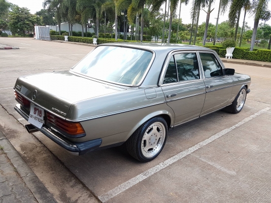 ขายคับ Mercedes Benz250 W123 สวยๆ วางเครื่อง1JZ แอร์หนาว ระบบไฟติดหมด ภายในสวยๆเลย ทะเบียนพร้อมโอนไม ขายคับ Mercedes Benz250 W123 สวยๆ วางเครื่อง1JZ แอร์หนาว ระบบไฟติดหมด ภายในสวยๆเลย ทะเบียนพร้อมโอนไม