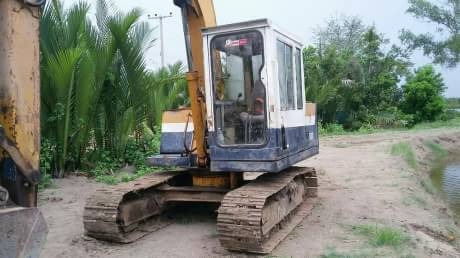 KOMATSU PC 60-3 KOMATSU PC 60-3