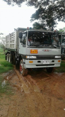 ขายรถสิบล้อดั้ม 3 M 240