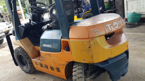 ขายรถโฟคลิฟท์ ขนาด 2 ตัน และ 3 ตัน