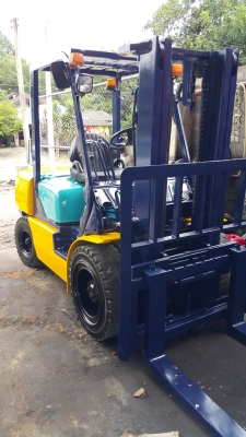 ขายรถโฟคลิฟท์ ขนาด 2 ตัน และ 3 ตัน