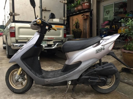 ขาย Honda Dio ZX AF35 รถสวยเดิม สีแท้ ทั่งคัน สวยเนี๊ยบเดิมแท้ทุกรายละเอียด ขาย Honda Dio ZX AF35 รถสวยเดิม สีแท้ ทั่งคัน สวยเนี๊ยบเดิมแท้ทุกรายละเอียด