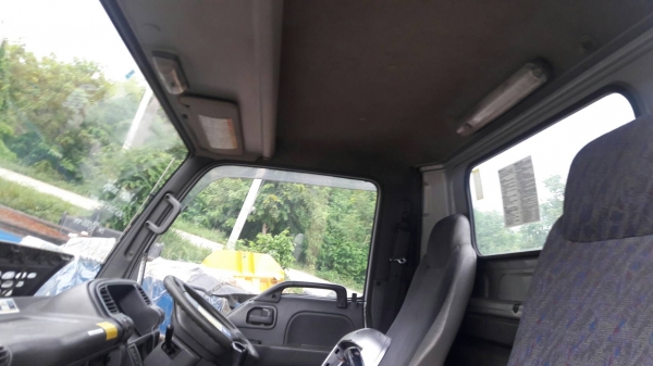 ขายหัวเก๋ง หัวการ์ตูน หกล้อกลาง รุ่นใหม่ยกได้/มีแหนบ/มีคัสซี /มีฐาน CABIN ISUZU NPR APR-8IL