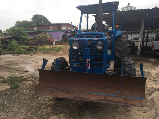 รถไถมือสอง ขายรถไถอีชากิสองเพลามีไบมีด ราคา295000บาท พร้อมใช้งานสวยๆครับ สนใจ โทร 081-3655997 อำพร พาเจริญ (มีค้าแนะนำ5000ถ้ามาจากเฟสใครแจ้งทางร้านด้ายนะครับ) ต. วังบัว อ. คลองขลุง จ. กำแพงเพชร ดูสินค้าเพิ่มเติมได้ที่ (http://buasorn.truck2hand.com) รถไถมือสอง ขายรถไถอีชากิสองเพลามีไบมีด ราคา295000บาท พร้อมใช้งานสวยๆครับ สนใจ โทร 081-3655997 อำพร พาเจริญ (มีค้าแนะนำ5000ถ้ามาจากเฟสใครแจ้งทางร้านด้ายนะครับ) ต. วังบัว อ. คลองขลุง จ. กำแพงเพชร ดูสินค้าเพิ่มเติมได้ที่ (http://buasorn.truck2hand.com)