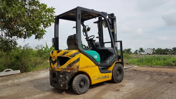 ขายด่วนรถยกKOMATSU FG15-18 ยก1.5ตันเสาสูง3เมตรเกียรออโต้รถนอกนำเข้ายังไม่เคยใช้งานในเมืองไทยเลย=รุ่นใหม่ขายถูกๆๆ