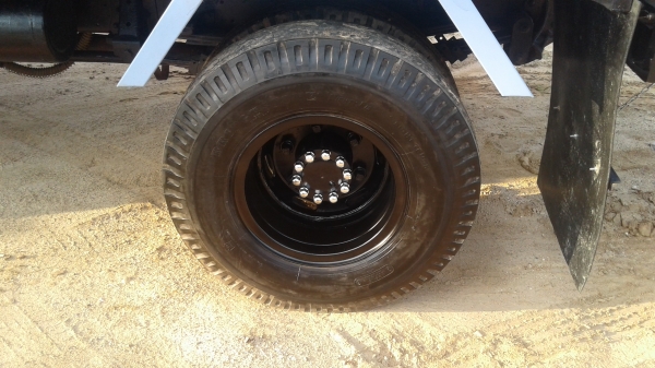 รถดั้มพ์.NPR.120แรงปี39ฝาขาว.แอร์.พวงมาลัยเพาเวอร์.เกียร์ร๊อกกี้6สปีด.ช่างล่างF.หน้าหลัง.รถห้างแท้100\%ดั้มพ์สามมิตร.รถพร้อมใชเล่มพร้อมโอน