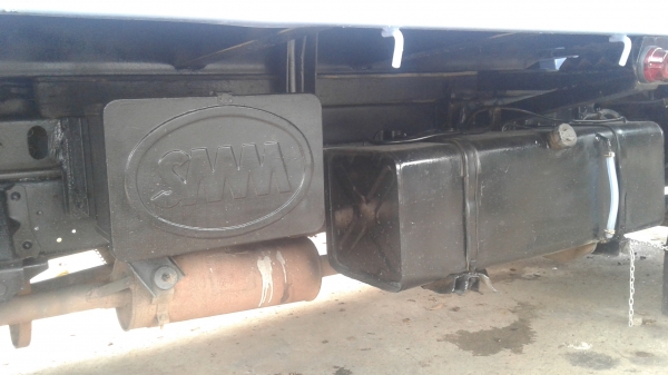 รถดั้มพ์.NPR.120แรงปี39ฝาขาว.แอร์.พวงมาลัยเพาเวอร์.เกียร์ร๊อกกี้6สปีด.ช่างล่างF.หน้าหลัง.รถห้างแท้100\%ดั้มพ์สามมิตร.รถพร้อมใชเล่มพร้อมโอน