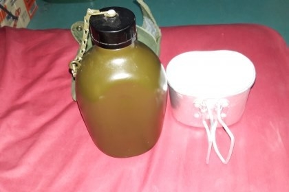 ขายกระติกน้ำอลูมิเนียมทหารรัสเซียเก่าเก็บยุคสงครามใหม่เก่าเก็บ