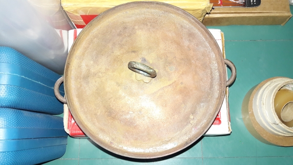 ขายกระทะขนมงานเก่าทองเหลือง