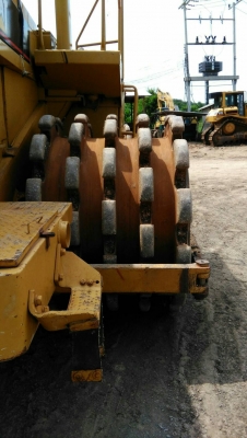 รถบด4ล้อหนาม CAT825B , CAT826C