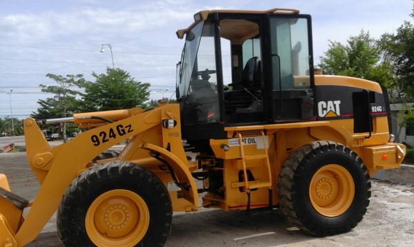 ขายรถตักล้อยาง CAT924Gz มีเอกสารเล่มทะเบียน เครื่องแรงดี เกียร์ดี ปั้มดี ระบบสมบูรณ์