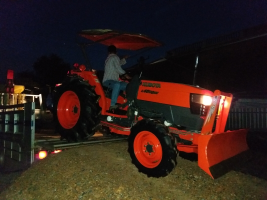 ปัญญาแทรคเตอร์..จัดมาให้ครับ ด่วน!!!คูโบต้า L4508DI พร้อมใบมีดคานล่างFD183พร้อมโรตาลี่RX180 สภาพพร้อมใช้ เล่มทะเบียนพร้อม จัดส่ง อ.ศรีสำโรง จ.สุโขทัย